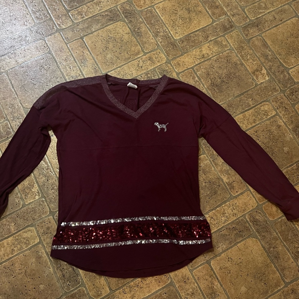 Women's Maroon Sequin V-Neck Top